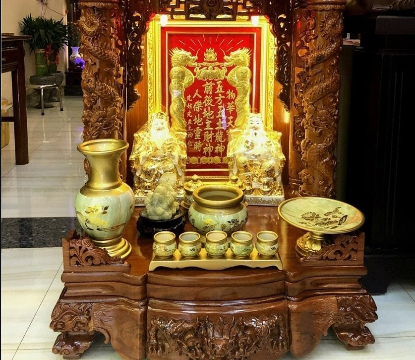 Bài vị thờ Thần Tài Thổ Địa trong văn hóa Việt Nam